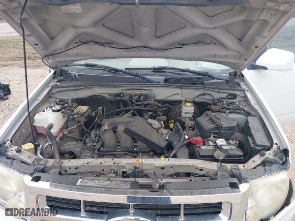 2008 Ford Escape Limited with VIN 1FMCU04168KE51420, listed as a IAAI auction lot 41435393 with 123,005 mi miles. Bid and sale history available at carsss.com. Image 10.