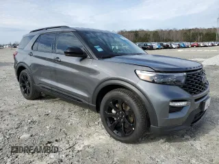 2024 Ford Explorer ST-Line with VIN 1FMSK7KH4RGA10464, listed as a Copart auction lot 43239635 with 4,786 mi miles and Salvage Title. Bid and sale history available at carsss.com. Image 4.