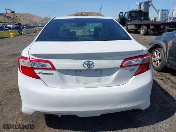 2014 Toyota Camry L with VIN 4T1BF1FK6EU446445, listed as a IAAI auction lot 41941091 with 114,884 mi miles. Bid and sale history available at carsss.com. Image 16.