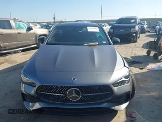 2024 Mercedes-Benz CLA 250 z VIN W1K5J4HB4RN461367, wystawiony jako IAAI lot #41590994 z przebiegiem 6 251 mil mil oraz . Historia ofert i sprzedaży dostępna na DreamBid. Obrazek 12.