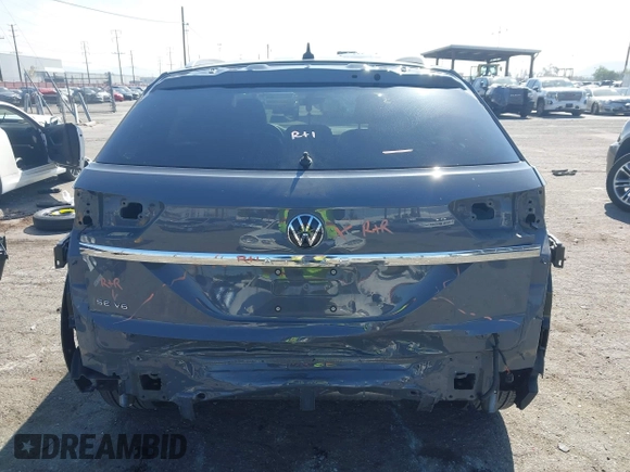 2021 Volkswagen Atlas SE with VIN 1V2WE2CA9MC234751, listed as a IAAI auction lot 41979424 with 30,132 mi miles and . Bid and sale history available at DreamBid. Image 6.