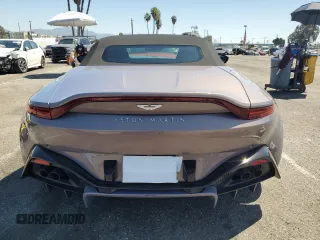 2023 Aston Martin Vantage z VIN SCFSMGBW0PGP08680, wystawiony jako Copart lot #49828114 z przebiegiem Nie podano mil oraz . Historia ofert i sprzedaży dostępna na DreamBid. Obrazek 6.