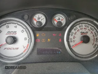 2009 Ford Focus SE z VIN 1FAHP35N29W126266, wystawiony jako Copart lot #56886465 z przebiegiem 420 672 mil mil oraz Czysty tytuł • Clean title. Historia ofert i sprzedaży dostępna na DreamBid. Obrazek 9.