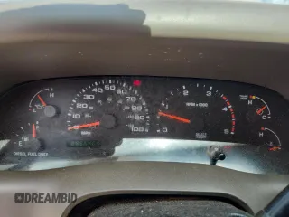 2002 Ford F-250 XL with VIN 1FTNW20F32EA27266, listed as a Copart auction lot 63110855 with 265,546 mi miles and Salvage title. Bid and sale history available at DreamBid. Image 9.