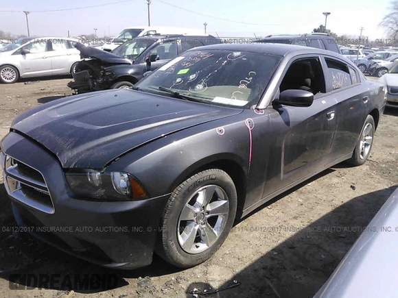 2013 Dodge Charger SE with VIN 2C3CDXBG7DH637736, listed as a IAAI auction lot 19538711 with 80,920 mi miles. Bid and sale history available at carsss.com. Image 2.