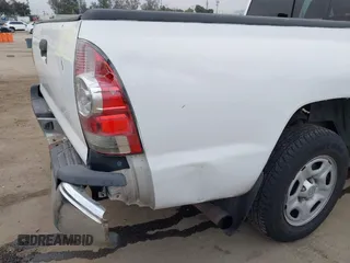 2010 Toyota Tacoma z VIN 5TETX4CN2AZ715385, wystawiony jako IAAI lot #42184905 z przebiegiem 209 078 mil mil oraz . Historia ofert i sprzedaży dostępna na DreamBid. Obrazek 17.