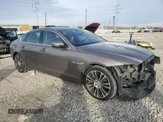 2017 Jaguar XF 35t Prestige with VIN SAJBK4BV3HCY27425, listed as a Copart auction lot 89311575 with 74,472 mi miles and Salvage Title. Bid and sale history available at carsss.com. Image 4.