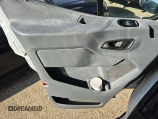 2015 Ford Transit Cargo с VIN 1FTNE1ZM4FKB32680, выставлен на аукционе IAAI как лот 42457298 с пробегом 237 205 миль миль и . История ставок и продаж доступна на DreamBid. Изображение 1.