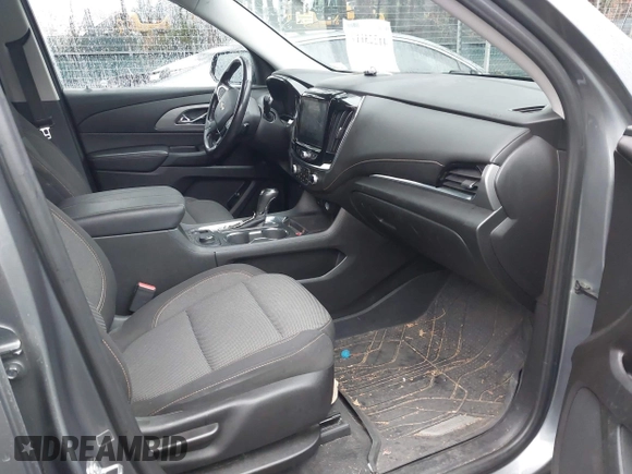 2019 Chevrolet Traverse LT Cloth with VIN 1GNEVGKW9KJ106775, listed as a IAAI auction lot 41223117 with 61,283 mi miles. Bid and sale history available at carsss.com. Image 5.