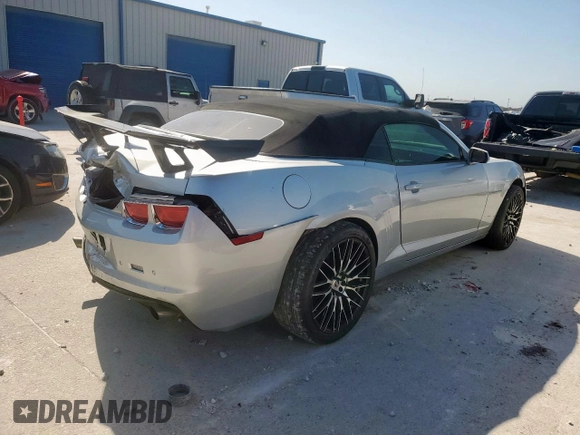 2011 Chevrolet Camaro 1LT z VIN 2G1FB3DD6B9210039, wystawiony jako Copart lot #52991415 z przebiegiem 168 898 mil mil oraz Szkoda całkowita • Salvage title. Historia ofert i sprzedaży dostępna na DreamBid. Obrazek 3.