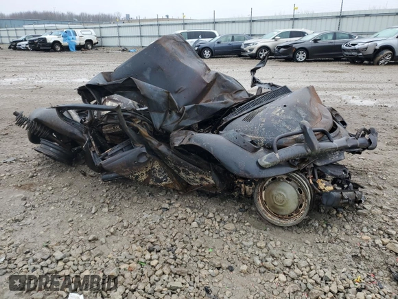 1972 Volkswagen Beetle with VIN 1122033388, listed as a Copart auction lot 84278384 with Not Provided miles and Non Repairable. Bid and sale history available at DreamBid. Image 2.