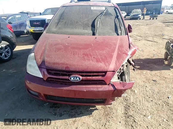 2009 Kia Sedona LX with VIN KNDMB233496272221, listed as a Copart auction lot 81194384 with 227,139 mi miles and Salvage Title. Bid and sale history available at carsss.com. Image 12.