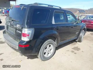 2008 Mercury Mariner with VIN 4M2CU39H28KJ39018, listed as a IAAI auction lot 41817486 with 139,902 mi miles. Bid and sale history available at carsss.com. Image 4.