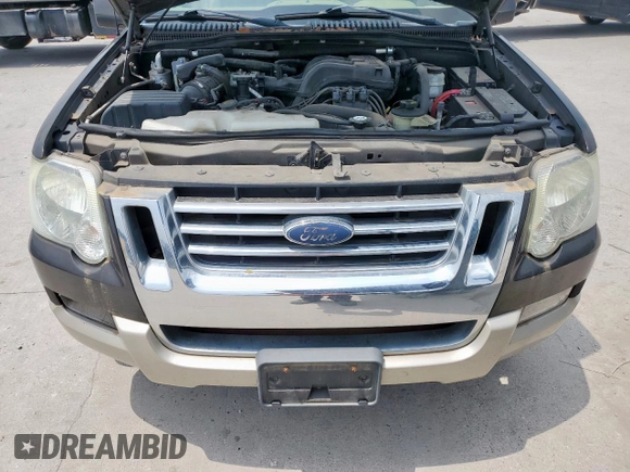 2006 Ford Explorer Eddie Bauer z VIN 1FMEU64EX6UB16337, wystawiony jako Copart lot #57350035 z przebiegiem 111 736 mil mil oraz Czysty tytuł • Clean title. Historia ofert i sprzedaży dostępna na DreamBid. Obrazek 12.