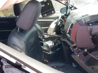2016 Toyota Highlander XLE z VIN 5TDJKRFH8GS231543, wystawiony jako IAAI lot #42071117 z przebiegiem Nie podano mil oraz . Historia ofert i sprzedaży dostępna na DreamBid. Obrazek 5.