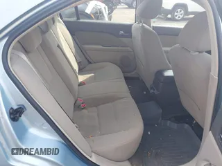 2010 Ford Fusion Hybrid z VIN 3FADP0L35AR279780, wystawiony jako IAAI lot #42480146 z przebiegiem 148 080 mil mil oraz . Historia ofert i sprzedaży dostępna na DreamBid. Obrazek 8.