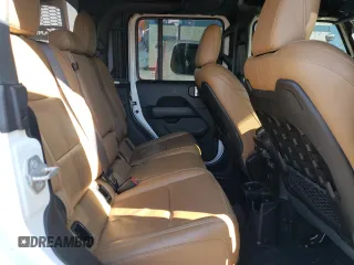 2020 Jeep Gladiator Rubicon with VIN 1C6JJTBG7LL152204, listed as a Copart auction lot 83525554 with 7,030 mi miles and Salvage title. Bid and sale history available at DreamBid. Image 12.