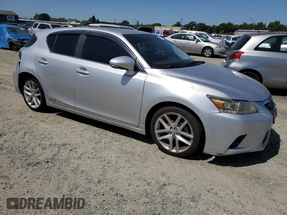 2014 Lexus CT 200h z VIN JTHKD5BH0E2194200, wystawiony jako Copart lot #58271635 z przebiegiem 178 791 mil mil oraz Szkody całkowita. Historia ofert i sprzedaży dostępna na DreamBid. Obrazek 4.