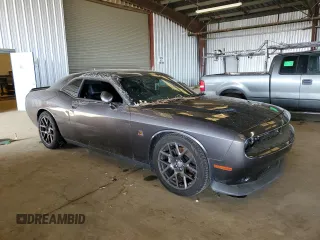 2016 Dodge Challenger R/T Scat Pack z VIN 2C3CDZFJXGH240494, wystawiony jako Copart lot #57259225 z przebiegiem 54 651 mil mil oraz Tytuł czysty. Historia ofert i sprzedaży dostępna na DreamBid. Obrazek 4.