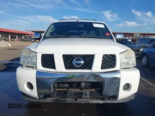 2006 Nissan Armada LE z VIN 5N1AA08B36N729317, wystawiony jako IAAI lot #41228460 z przebiegiem 211 711 mil mil oraz . Historia ofert i sprzedaży dostępna na DreamBid. Obrazek 12.