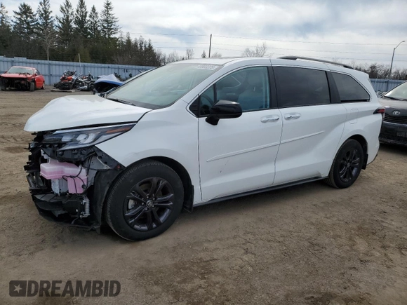 2024 Toyota Sienna LE with VIN 5TDGSKFCXRS119660, listed as a Copart auction lot 48903225 with 11,645 mi miles and Salvage Title. Bid and sale history available at carsss.com. Image 1.