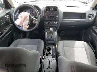 2016 Jeep Patriot Sport z VIN 1C4NJRBBXGD512115, wystawiony jako Copart lot #55970355 z przebiegiem 111 055 mil mil oraz Szkoda całkowita • Salvage title. Historia ofert i sprzedaży dostępna na DreamBid. Obrazek 8.
