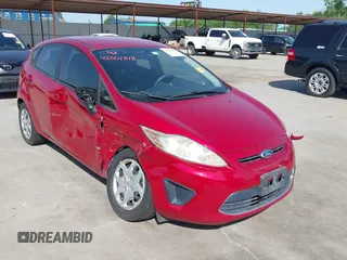 2012 Ford Fiesta SE z VIN 3FADP4EJ9CM140948, wystawiony jako IAAI lot #42301818 z przebiegiem 109 276 mil mil oraz . Historia ofert i sprzedaży dostępna na DreamBid. Obrazek 1.