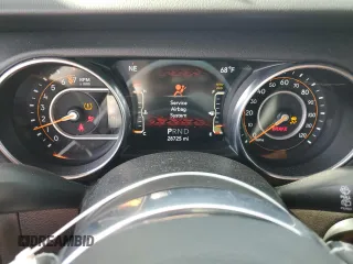 2020 Jeep Wrangler Unlimited Sahara with VIN 1C4HJXEG3LW243396, listed as a Copart auction lot 58709415 with 28,725 mi miles and Salvage title. Bid and sale history available at DreamBid. Image 9.