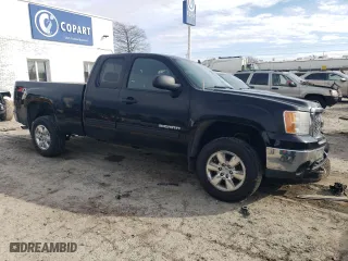2013 GMC Sierra 1500 SLE with VIN 1GTR2VE78DZ382400, listed as a Copart auction lot 85715034 with 162,143 mi miles and Salvage Title. Bid and sale history available at carsss.com. Image 4.