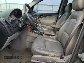 2006 Saturn VUE z VIN 5GZCZ53436S883201, wystawiony jako Copart lot #47025605 z przebiegiem 210 530 mil mil oraz Szkody całkowita. Historia ofert i sprzedaży dostępna na DreamBid. Obrazek 7.