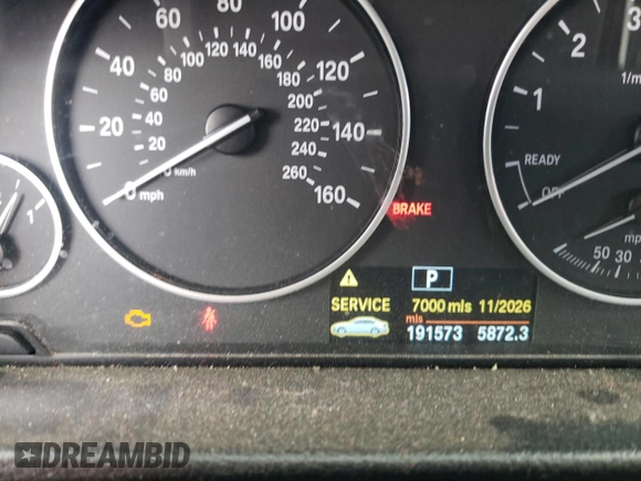 2013 BMW 3 Series 320i xDrive с VIN WBA3C3C59DF982009, выставлен на аукционе Copart как лот 51833065 с пробегом 191 573 миль миль и Чистый • Clean title. История ставок и продаж доступна на DreamBid. Изображение 9.