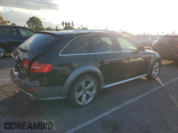 2013 Audi allroad Premium Plus with VIN WA1UFAFL7DA063324, listed as a Copart auction lot 84928244 with 105,823 mi miles and Salvage Title. Bid and sale history available at carsss.com. Image 3.