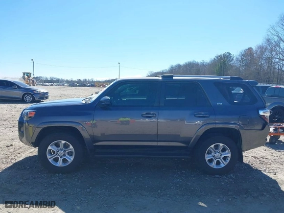 2020 Toyota 4Runner SR5 with VIN JTEBU5JR7L5774904, listed as a IAAI auction lot 41639477 with 36,671 mi miles. Bid and sale history available at carsss.com. Image 14.
