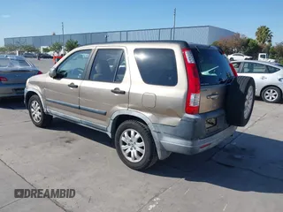 2005 Honda CR-V EX with VIN JHLRD78895C026877, listed as a IAAI auction lot 42129376 with 164,543 mi miles. Bid and sale history available at carsss.com. Image 3.