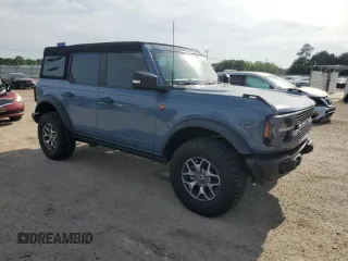 2023 Ford Bronco z VIN 1FMEE5DPXPLA82044, wystawiony jako Copart lot #55742035 z przebiegiem 50 397 mil mil oraz Szkoda całkowita • Salvage title. Historia ofert i sprzedaży dostępna na DreamBid. Obrazek 4.
