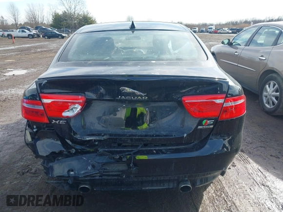 2018 Jaguar XE with VIN SAJAM4FV5JCP37456, listed as a IAAI auction lot 41519411 with 33,698 mi miles and . Bid and sale history available at DreamBid. Image 16.