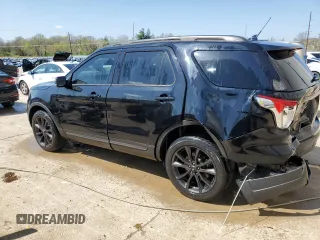 2018 Ford Explorer XLT with VIN 1FM5K8DHXJGC40157, listed as a Copart auction lot 51844945 with 137,476 mi miles and Salvage title. Bid and sale history available at DreamBid. Image 2.