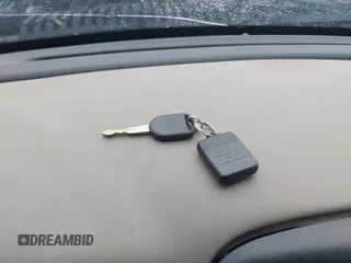 2002 Ford Explorer XLT z VIN 1FMZU73EX2ZA92143, wystawiony jako IAAI lot #42345344 z przebiegiem Nie podano mil oraz . Historia ofert i sprzedaży dostępna na DreamBid. Obrazek 11.