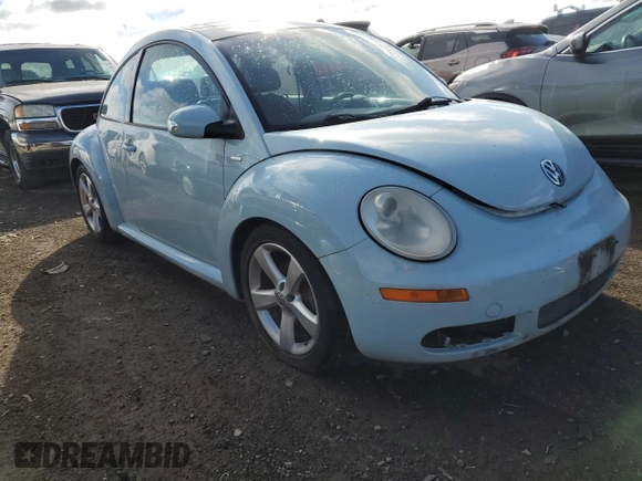 2010 Volkswagen Beetle with VIN 3VWRW3AG9AM035084, listed as a Copart auction lot 72726034 with 86,024 mi miles and Clean title. Bid and sale history available at DreamBid. Image 4.