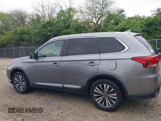 2020 Mitsubishi Outlander SE z VIN JA4AD3A31LJ001086, wystawiony jako IAAI lot #42170611 z przebiegiem 88 367 mil mil oraz . Historia ofert i sprzedaży dostępna na DreamBid. Obrazek 14.