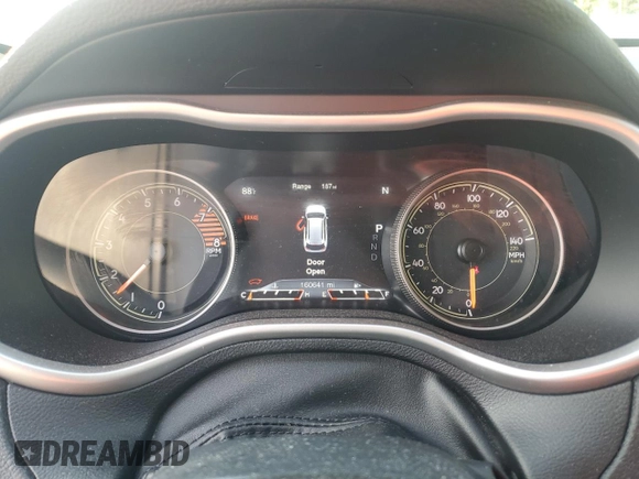 2016 Jeep Cherokee Trailhawk z VIN 1C4PJMBS6GW252974, wystawiony jako Copart lot #63652465 z przebiegiem 160 641 mil mil oraz Szkoda całkowita • Salvage title. Historia ofert i sprzedaży dostępna na DreamBid. Obrazek 9.