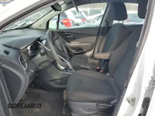 2017 Chevrolet Trax LS with VIN KL7CJNSB4HB129605, listed as a Copart auction lot 84695884 with 150,242 mi miles and Non Repairable. Bid and sale history available at carsss.com. Image 7.