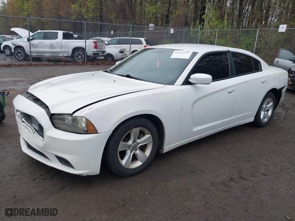 2012 Dodge Charger SE with VIN 2C3CDXBG0CH190147, listed as a IAAI auction lot 41975277 with 239,977 mi miles. Bid and sale history available at carsss.com. Image 2.