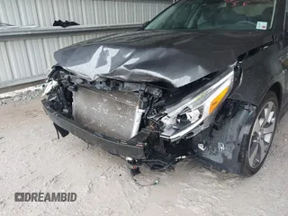 2019 Kia Optima LX z VIN 5XXGT4L35KG314960, wystawiony jako IAAI lot #42212868 z przebiegiem 113 920 mil mil oraz . Historia ofert i sprzedaży dostępna na DreamBid. Obrazek 6.