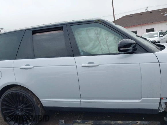 2020 Land Rover Range Rover HSE z VIN SALGS2RU2LA592177, wystawiony jako IAAI lot #42196372 z przebiegiem 43 343 mil mil oraz . Historia ofert i sprzedaży dostępna na DreamBid. Obrazek 12.