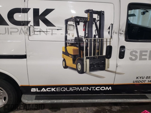 2020 GMC Savana Cargo z VIN 1GTW7AFG1L1220424, wystawiony jako Copart lot #43841725 z przebiegiem 79 099 mil mil oraz Szkody całkowita. Historia ofert i sprzedaży dostępna na DreamBid. Obrazek 11.