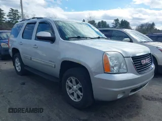 2011 GMC Yukon SLE with VIN 1GKS2AE08BR102747, listed as a IAAI auction lot 41832562 with 136,329 mi miles. Bid and sale history available at carsss.com. Image 1.