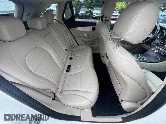 2019 Mercedes-Benz GLC 300 with VIN WDC0G4JB4KV190324, listed as a Copart auction lot 65090025 with 164,790 mi miles and Clean title. Bid and sale history available at DreamBid. Image 6.
