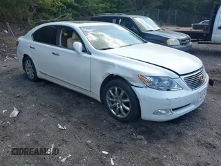 2007 Lexus LS 460 z VIN JTHBL46F675004925, wystawiony jako IAAI lot #42150011 z przebiegiem 127 444 mil mil oraz . Historia ofert i sprzedaży dostępna na DreamBid. Obrazek 1.