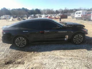 2018 Kia Stinger Premium with VIN KNAE25LA4J6014190, listed as a IAAI auction lot 41163976 with 67,976 mi miles. Bid and sale history available at carsss.com. Image 14.